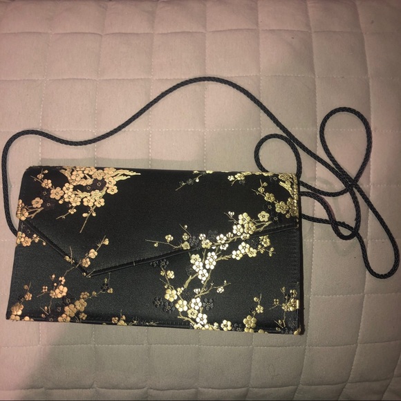 Crossbody Gold cherry blossom purse 2/$20!!! - Picture 1 of 3